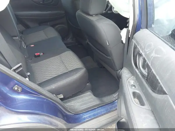 5N1AT2MTXKC769078 2019 NISSAN ROGUE - Image 8