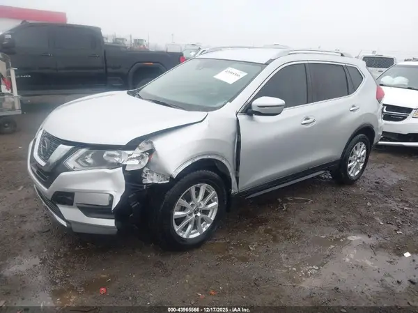 5N1AT2MTXKC784910 2019 NISSAN ROGUE - Image 2
