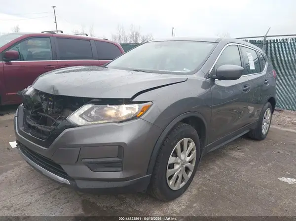 5N1AT2MTXKC787581 2019 NISSAN ROGUE - Image 2