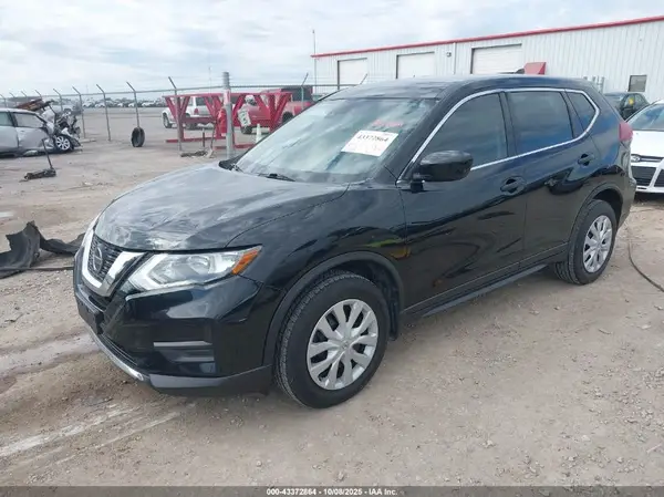 5N1AT2MTXKC794045 2019 NISSAN ROGUE - Image 2