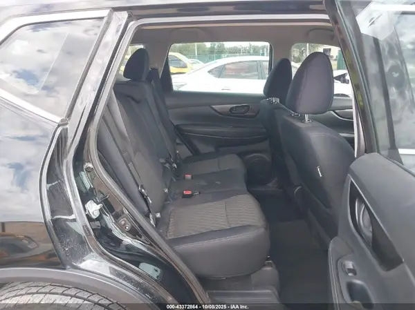 5N1AT2MTXKC794045 2019 NISSAN ROGUE - Image 8