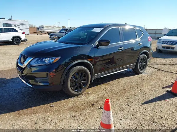 5N1AT2MTXKC801172 2019 NISSAN ROGUE - Image 2