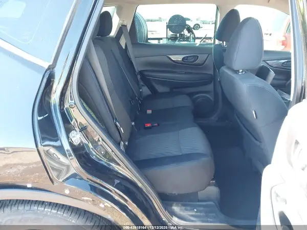 5N1AT2MTXKC801172 2019 NISSAN ROGUE - Image 8
