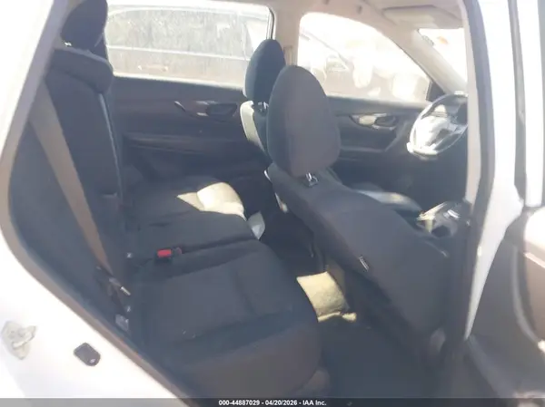 5N1AT2MTXKC807831 2019 NISSAN ROGUE - Image 8