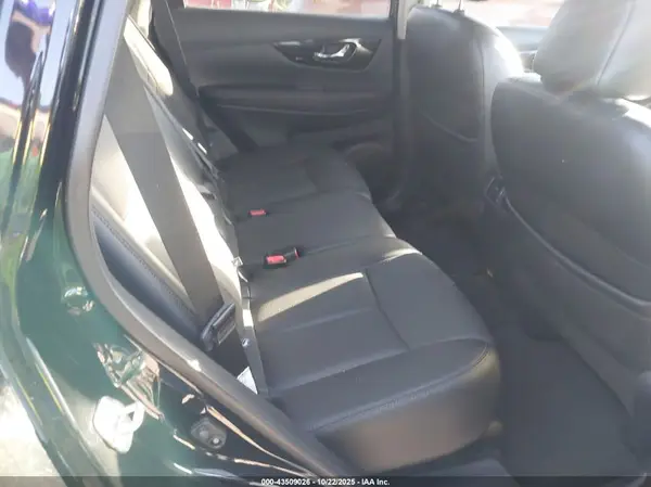 5N1AT2MTXKC816710 2019 NISSAN ROGUE - Image 8