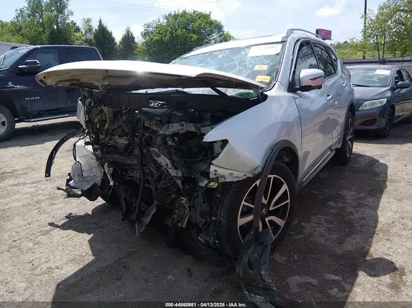 5N1AT2MTXKC820420 2019 NISSAN ROGUE - Image 2