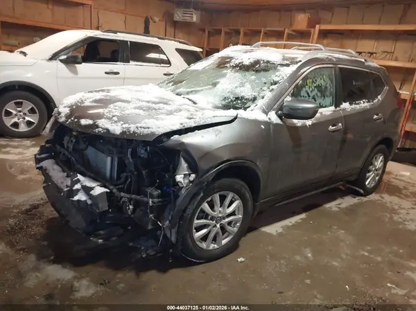 5N1AT2MTXKC826721 2019 NISSAN ROGUE - Image 2