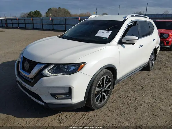 5N1AT2MTXKC830011 2019 NISSAN ROGUE - Image 2