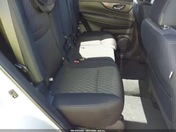 5N1AT2MTXKC845155 2019 NISSAN ROGUE - Image 8
