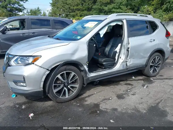 5N1AT2MTXLC731464 2020 NISSAN ROGUE - Image 2