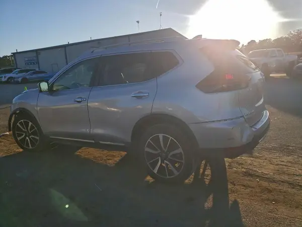 5N1AT2MTXLC765730 2020 NISSAN ROGUE - Image 2