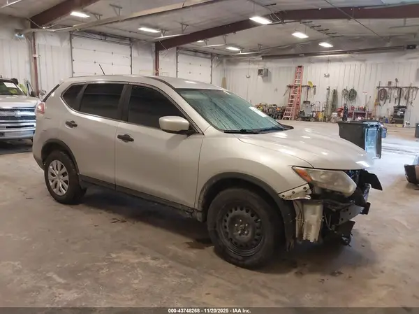 5N1AT2MV0GC735580 2016 NISSAN ROGUE - Image 1