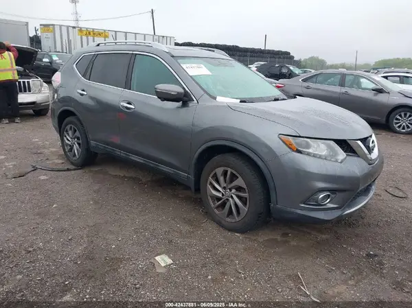 5N1AT2MV0GC758275 2016 NISSAN ROGUE - Image 1