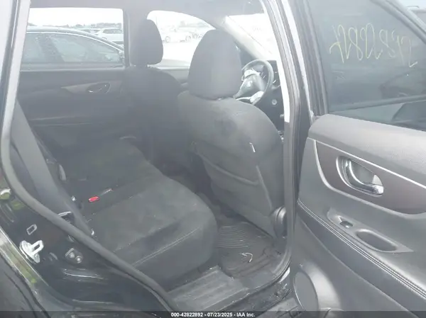 5N1AT2MV0GC761127 2016 NISSAN ROGUE - Image 8