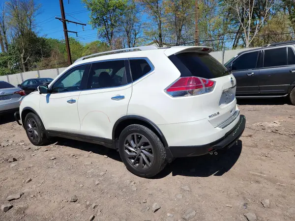 5N1AT2MV0GC788053 2016 NISSAN ROGUE - Image 2