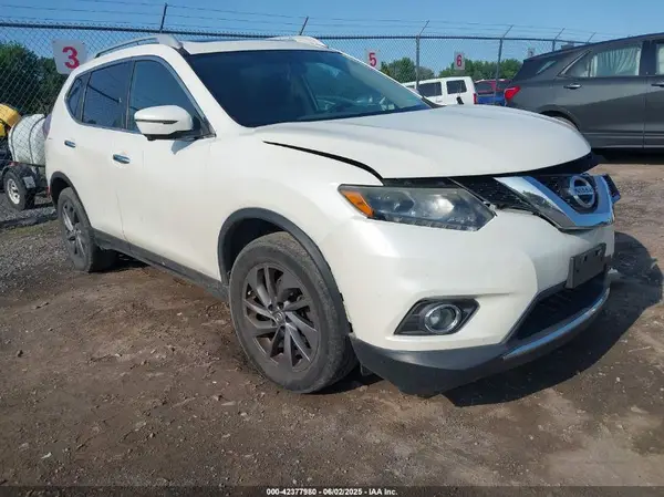 5N1AT2MV0GC813596 2016 NISSAN ROGUE - Image 1