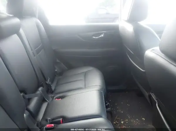 5N1AT2MV0GC827319 2016 NISSAN ROGUE - Image 8