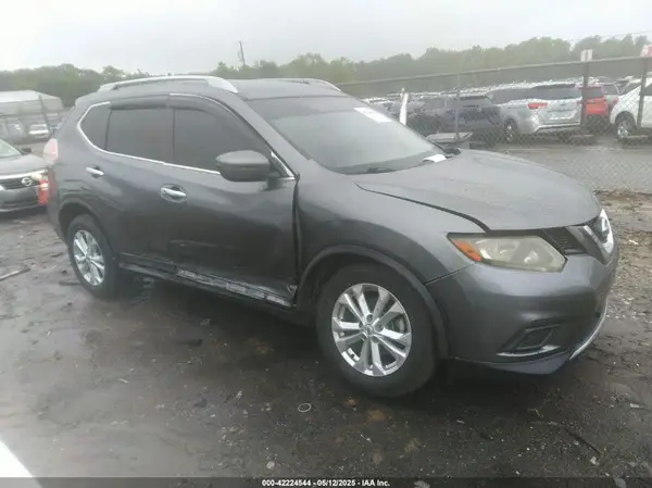 5N1AT2MV0GC891165 2016 NISSAN ROGUE - Image 1