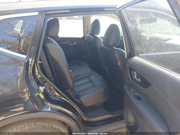 5N1AT2MV0GC891618 2016 NISSAN ROGUE - Image 8
