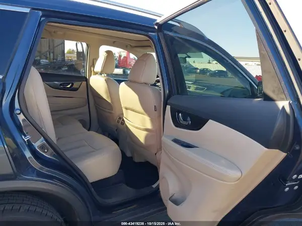 5N1AT2MV0GC924701 2016 NISSAN ROGUE - Image 8