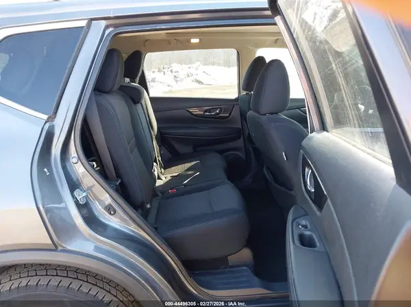 5N1AT2MV0HC730218 2017 NISSAN ROGUE - Image 8