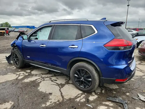 5N1AT2MV0HC737699 2017 NISSAN ROGUE - Image 2