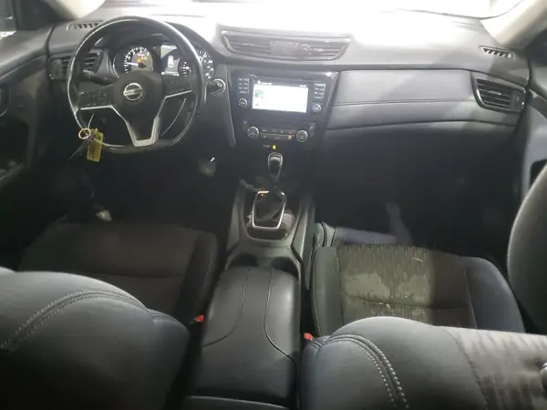 5N1AT2MV0HC740554 2017 NISSAN ROGUE - Image 8