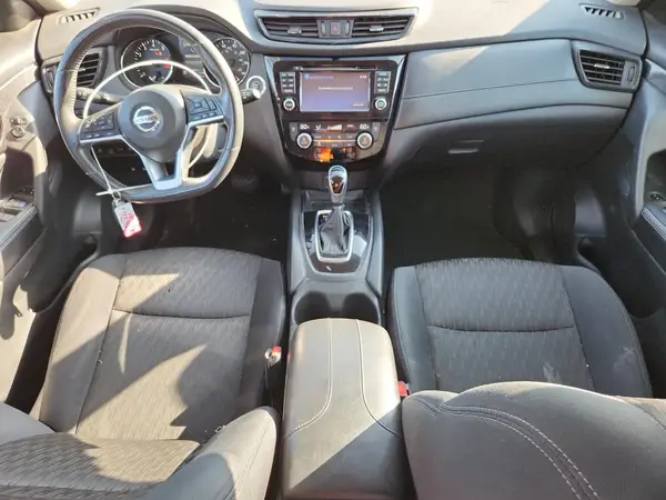 5N1AT2MV0HC743101 2017 NISSAN ROGUE - Image 8
