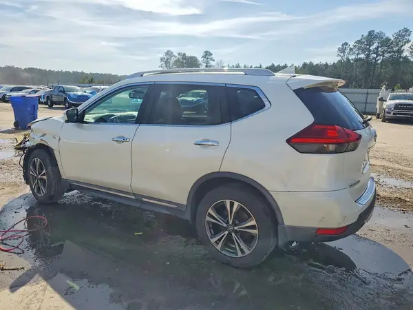 5N1AT2MV0HC745348 2017 NISSAN ROGUE - Image 2