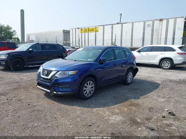 5N1AT2MV0HC745849 2017 NISSAN ROGUE - Image 2