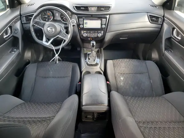 5N1AT2MV0HC749027 2017 NISSAN ROGUE - Image 8