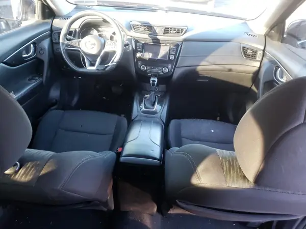 5N1AT2MV0HC749061 2017 NISSAN ROGUE - Image 8
