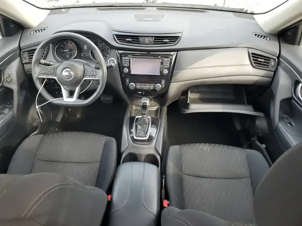 5N1AT2MV0HC750632 2017 NISSAN ROGUE - Image 8