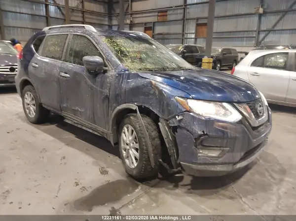 5N1AT2MV0HC750744 2017 NISSAN ROGUE - Image 1