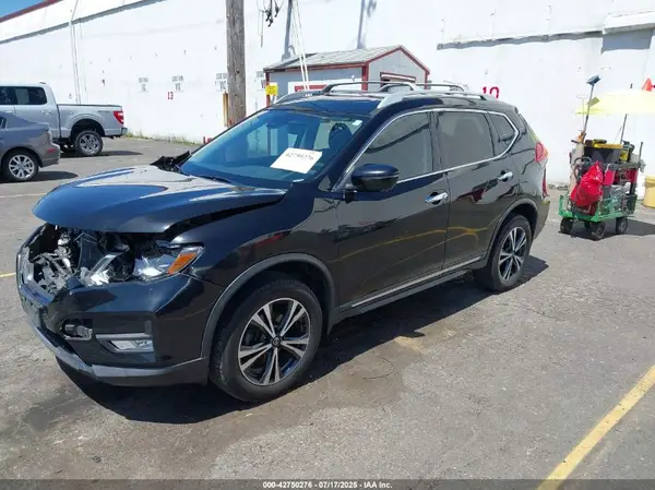5N1AT2MV0HC751523 2017 NISSAN ROGUE - Image 2