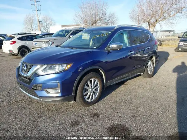 5N1AT2MV0HC752297 2017 NISSAN ROGUE - Image 2