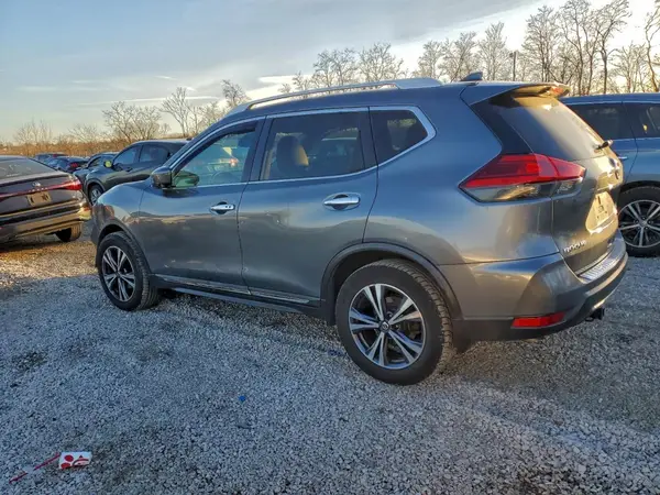 5N1AT2MV0HC753451 2017 NISSAN ROGUE - Image 2