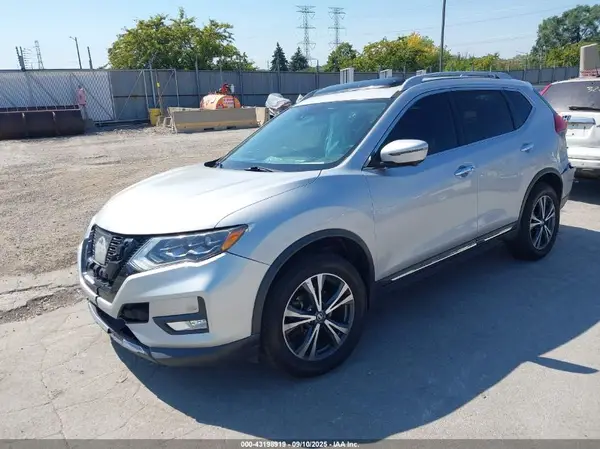 5N1AT2MV0HC753627 2017 NISSAN ROGUE - Image 2