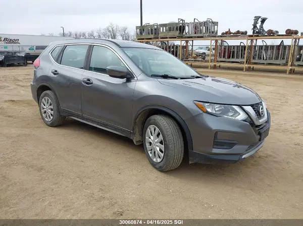5N1AT2MV0HC754504 2017 NISSAN ROGUE - Image 1