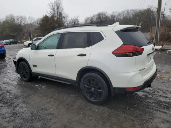 5N1AT2MV0HC755300 2017 NISSAN ROGUE - Image 2