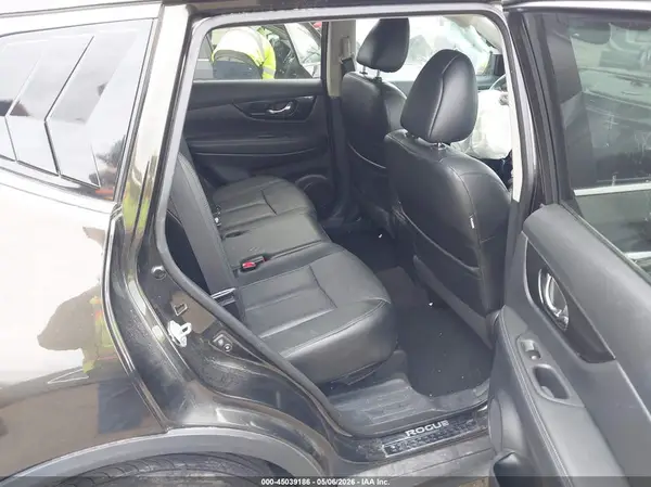 5N1AT2MV0HC755474 2017 NISSAN ROGUE - Image 8