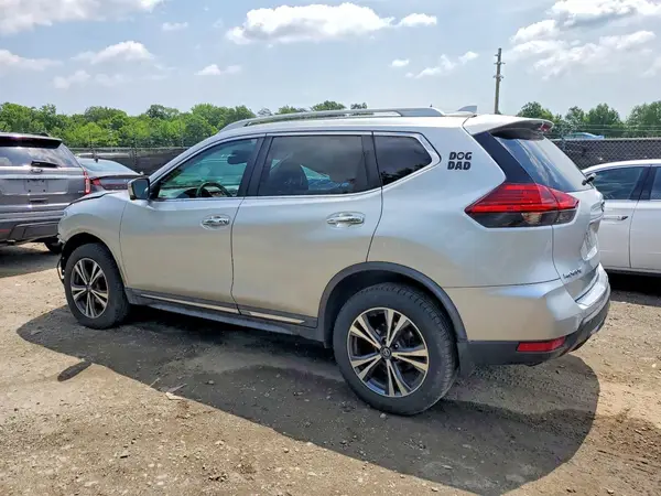 5N1AT2MV0HC755930 2017 NISSAN ROGUE - Image 2