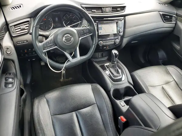 5N1AT2MV0HC755930 2017 NISSAN ROGUE - Image 8