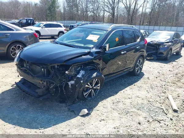 5N1AT2MV0HC760741 2017 NISSAN ROGUE - Image 2