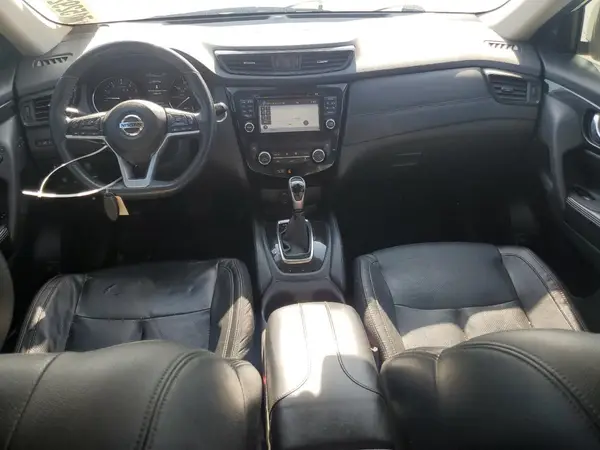 5N1AT2MV0HC764191 2017 NISSAN ROGUE - Image 8