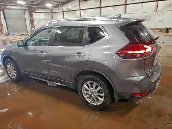 5N1AT2MV0HC764238 2017 NISSAN ROGUE - Image 2