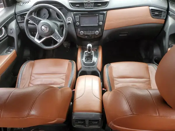 5N1AT2MV0HC765017 2017 NISSAN ROGUE - Image 8