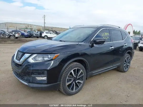 5N1AT2MV0HC767740 2017 NISSAN ROGUE - Image 2