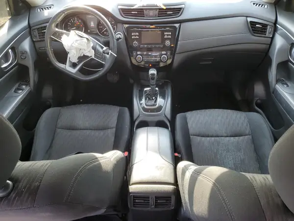 5N1AT2MV0HC768015 2017 NISSAN ROGUE - Image 8