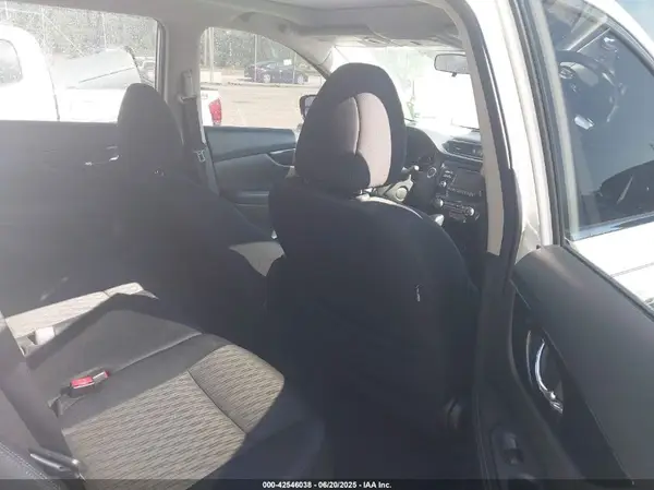 5N1AT2MV0HC768550 2017 NISSAN ROGUE - Image 8